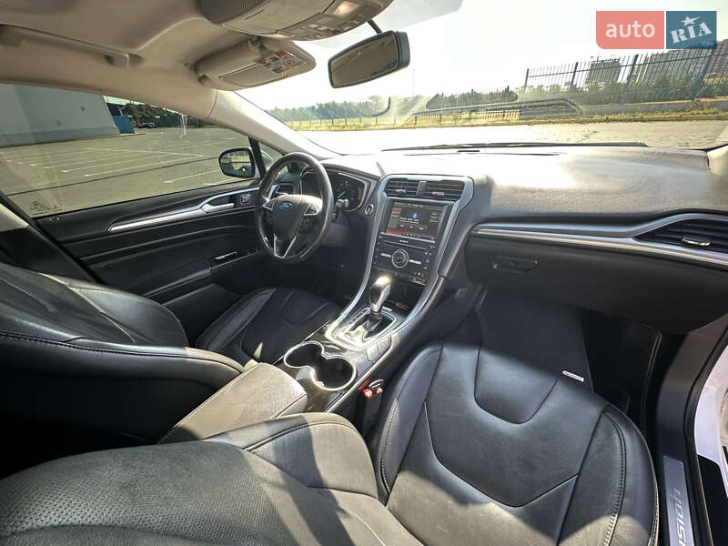 Седан Ford Fusion 2015 в Одессе