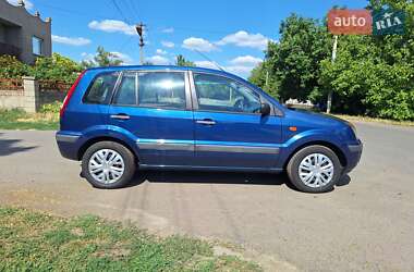 Хэтчбек Ford Fusion 2008 в 