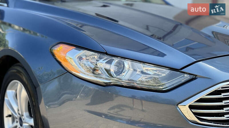 Седан Ford Fusion 2018 в Калуше