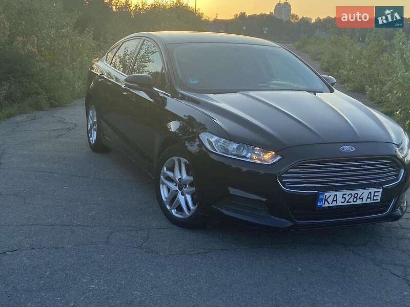 Седан Ford Fusion 2015 в Киеве