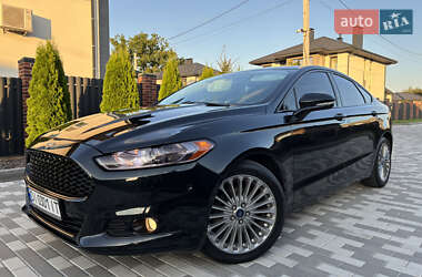 Седан Ford Fusion 2013 в 