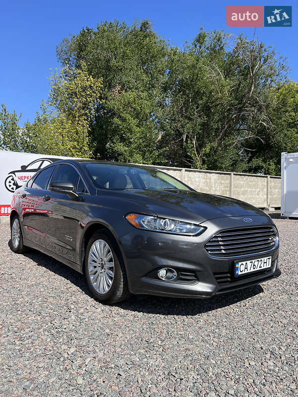 Седан Ford Fusion 2015 в Черкассах