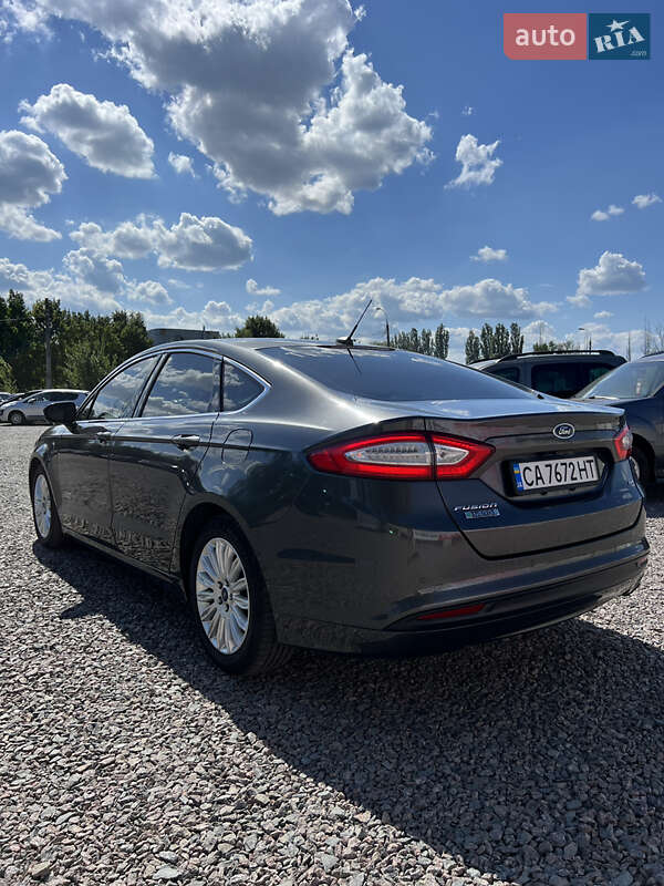 Седан Ford Fusion 2015 в Черкассах