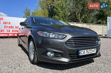 Седан Ford Fusion 2015 в Черкасах