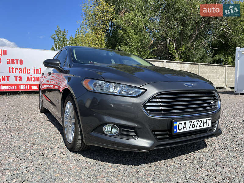 Седан Ford Fusion 2015 в Черкассах