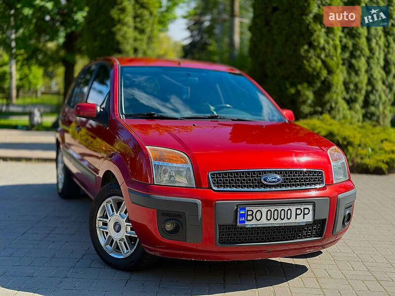 Хэтчбек Ford Fusion 2007 в 