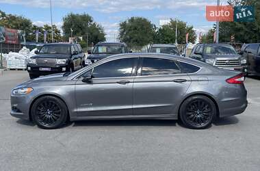 Седан Ford Fusion 2013 в 