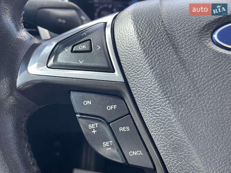 Седан Ford Fusion 2013 в Дніпрі