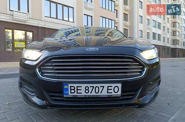 Седан Ford Fusion 2014 в 
