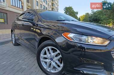 Седан Ford Fusion 2014 в 