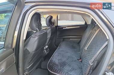 Седан Ford Fusion 2014 в 