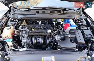 Седан Ford Fusion 2014 в 
