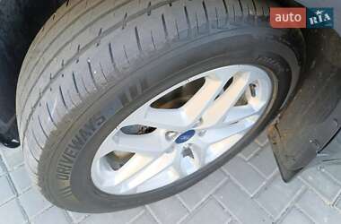 Седан Ford Fusion 2014 в 