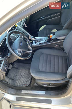 Седан Ford Fusion 2014 в 