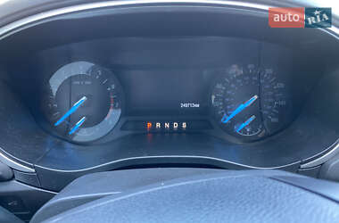 Седан Ford Fusion 2014 в 