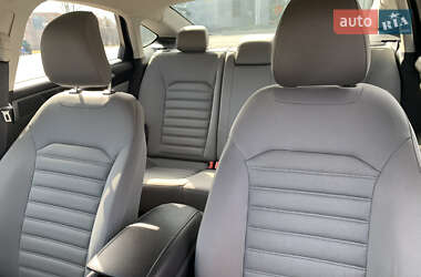 Седан Ford Fusion 2013 в 