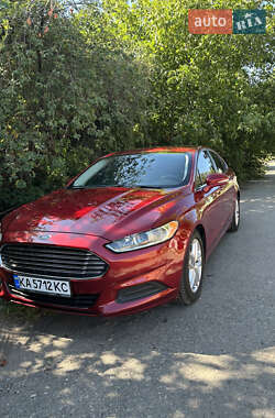 Седан Ford Fusion 2015 в Лозовій