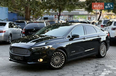 Седан Ford Fusion 2014 в 