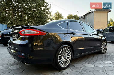 Седан Ford Fusion 2014 в 