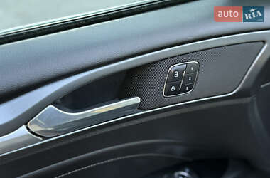 Седан Ford Fusion 2014 в 