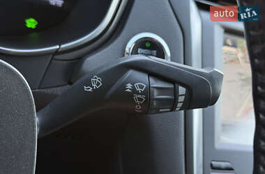Седан Ford Fusion 2014 в 