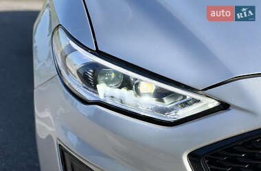 Седан Ford Fusion 2019 в 