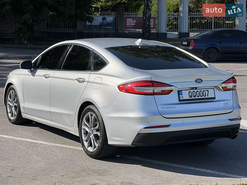 Седан Ford Fusion 2019 в Вінниці