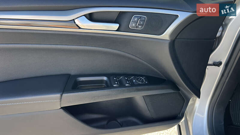Седан Ford Fusion 2019 в Вінниці