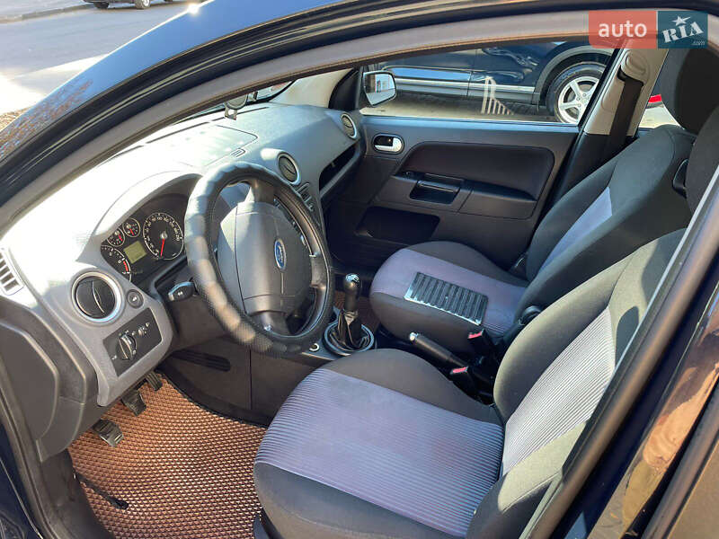 Хэтчбек Ford Fusion 2007 в Киеве