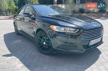 Седан Ford Fusion 2013 в 