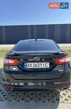 Седан Ford Fusion 2013 в 