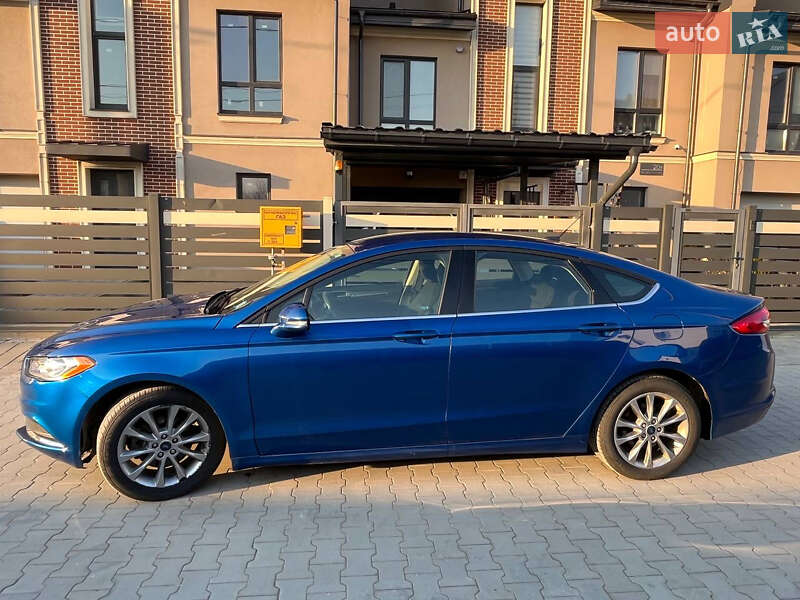 Седан Ford Fusion 2017 в Львове