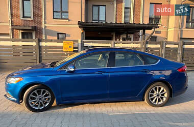 Седан Ford Fusion 2017 в 