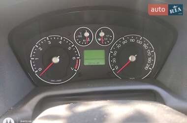 Хетчбек Ford Fusion 2010 в 