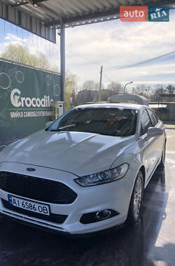 Седан Ford Fusion 2014 в 