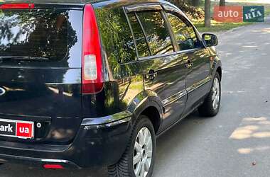 Хэтчбек Ford Fusion 2010 в 