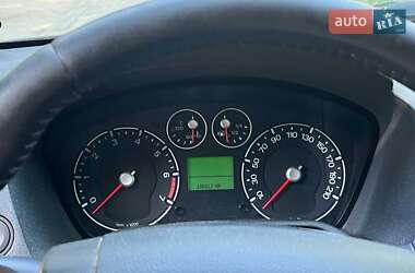 Хэтчбек Ford Fusion 2010 в 