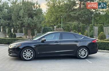 Седан Ford Fusion 2016 в 