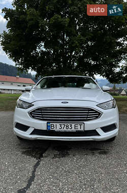 Седан Ford Fusion 2017 в 