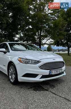 Седан Ford Fusion 2017 в 