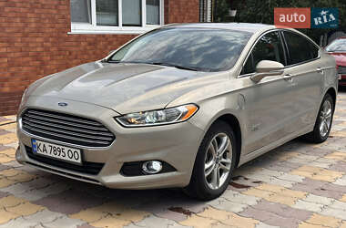 Седан Ford Fusion 2015 в Василькові