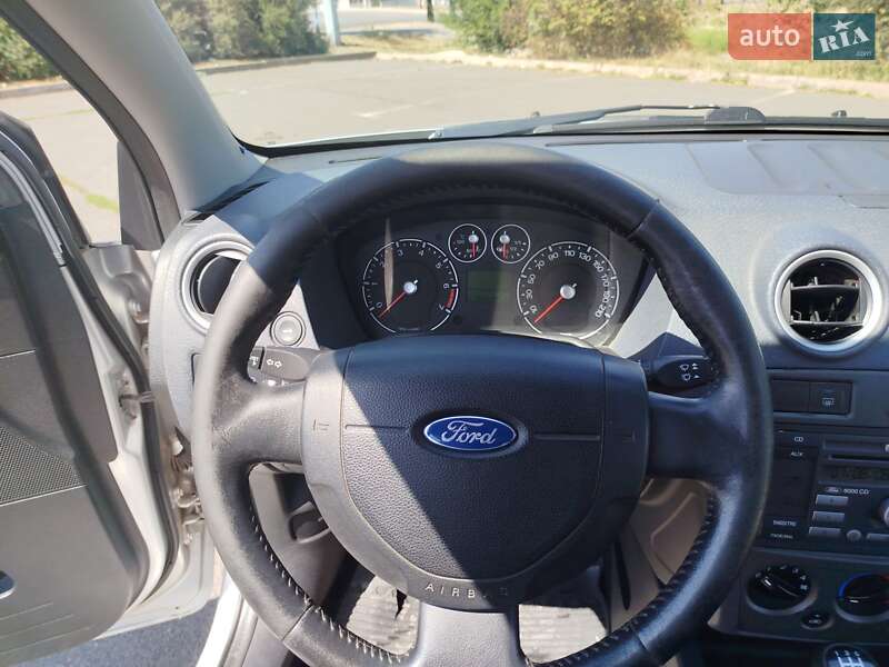 Хэтчбек Ford Fusion 2007 в Кривом Роге