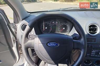 Хэтчбек Ford Fusion 2007 в 