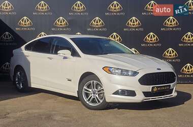 Ford Fusion 2016
