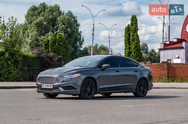 Седан Ford Fusion 2016 в 