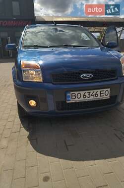 Хэтчбек Ford Fusion 2008 в 