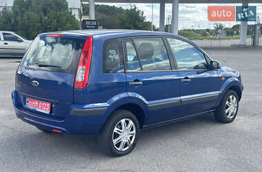 Хэтчбек Ford Fusion 2009 в 