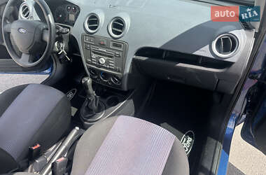 Хэтчбек Ford Fusion 2009 в 