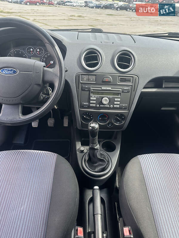 Хэтчбек Ford Fusion 2009 в Виннице