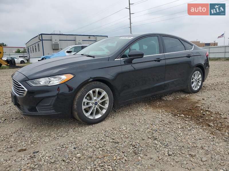 Седан Ford Fusion 2020 в 